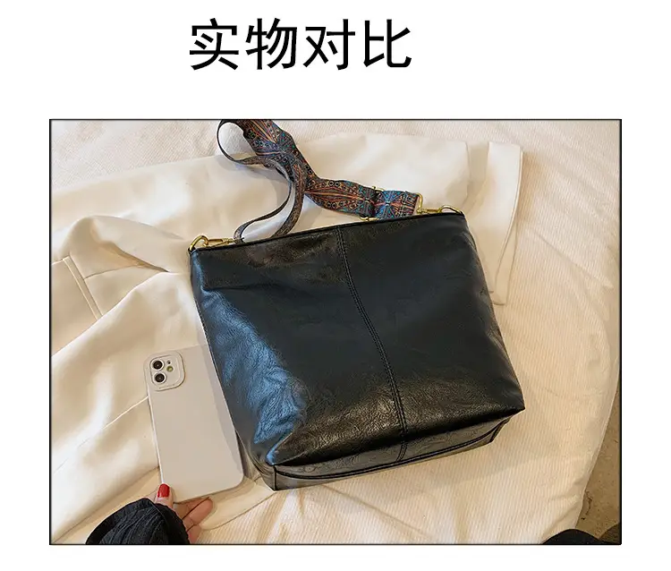 Green Leather Shoulder Bag with Embroidered Strap — feature 5