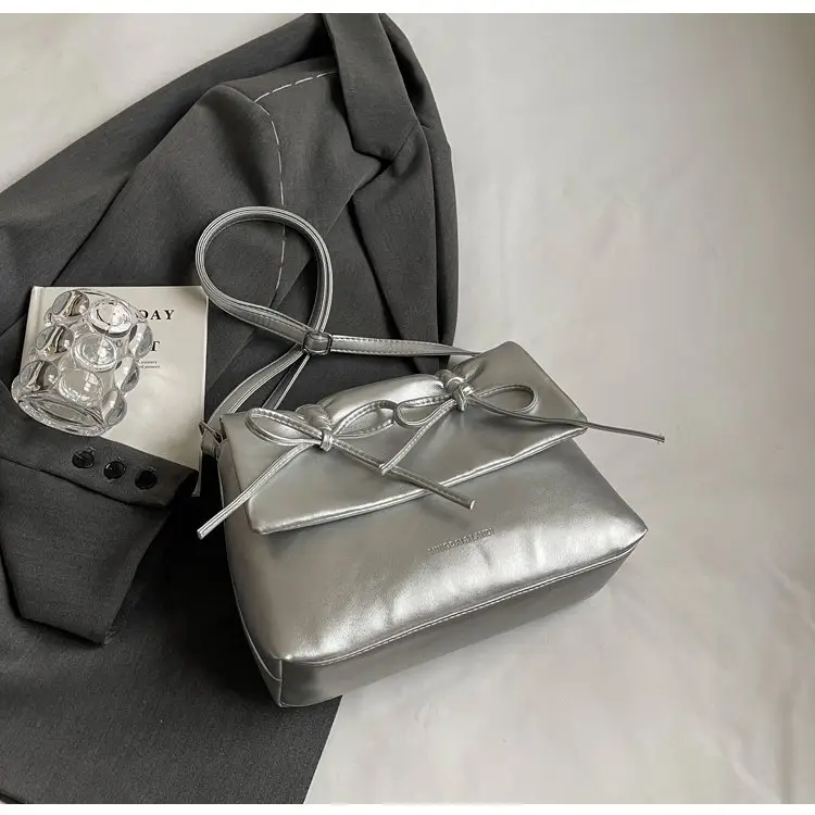 2025 Spring Shoulder Bag Cover Style with Bow Detail — feature 10