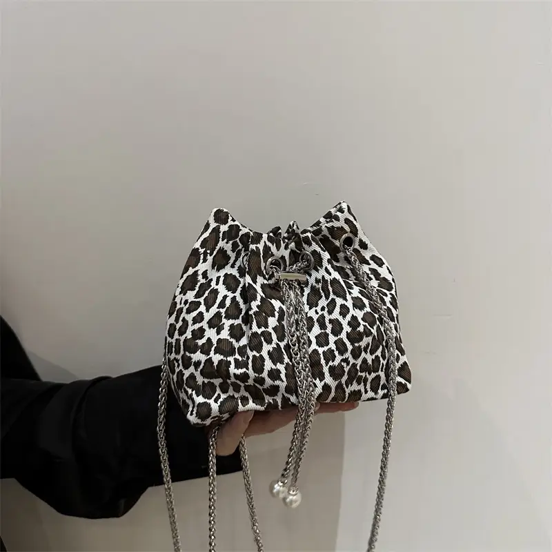 Leopard Print Chain Shoulder Bag Large Capacity Women - Image 4
