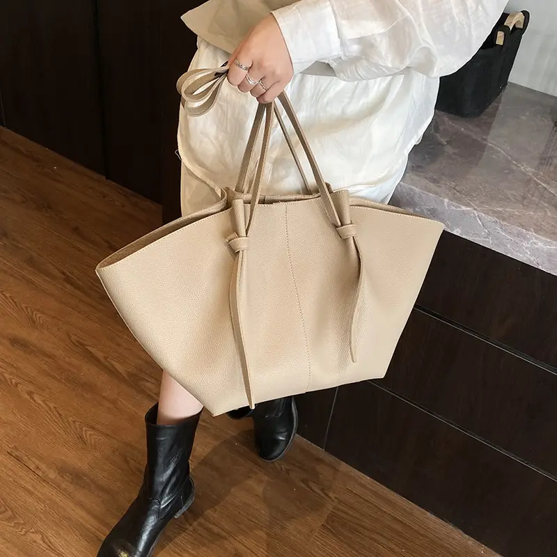 Korean Style Large Capacity Tote Bag for Women - Image 6