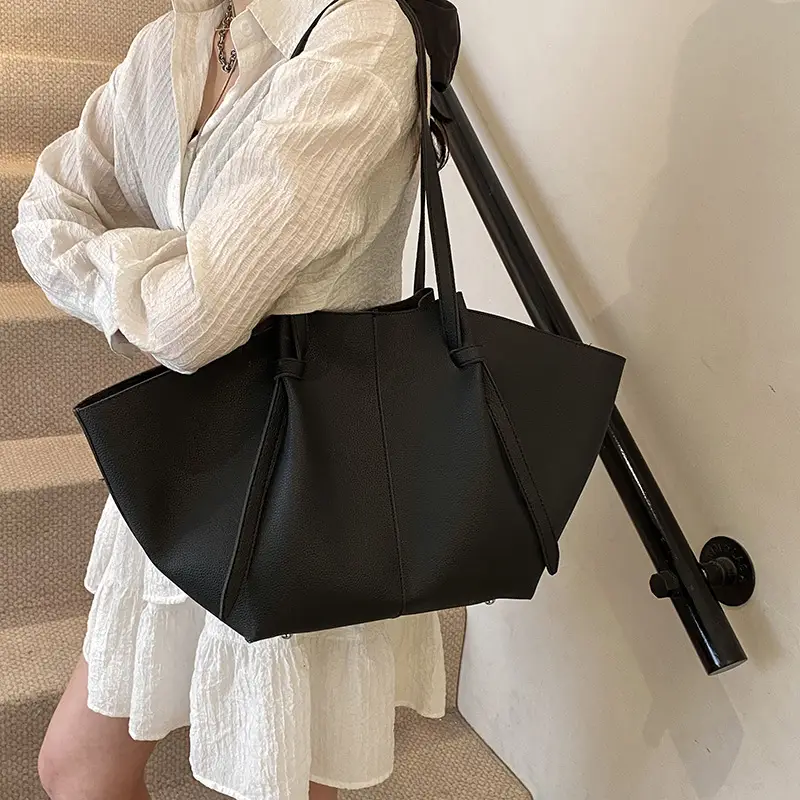 Korean Style Large Capacity Tote Bag for Women - Image 8