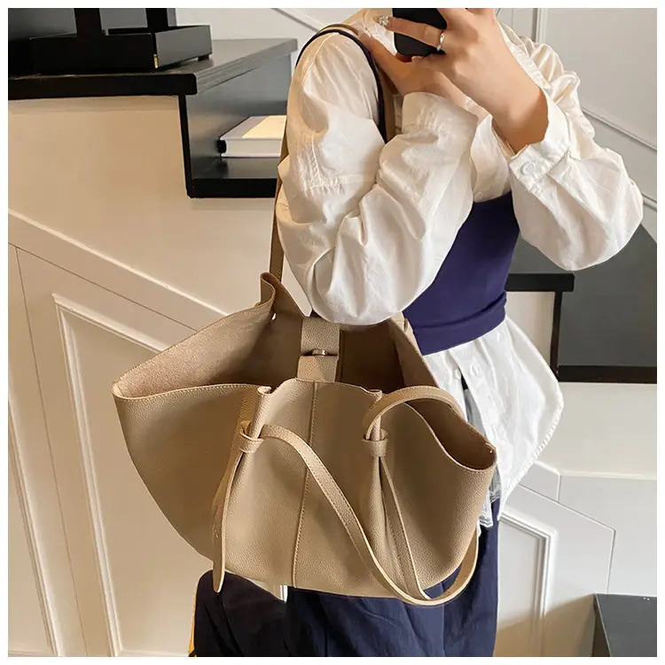Korean Style Large Capacity Tote Bag for Women — feature 17