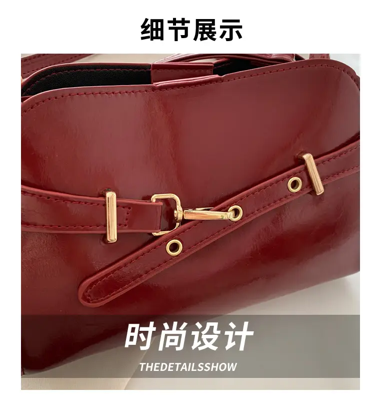 Women's Retro Elegant Crossbody Bag Red 2025 — feature 4