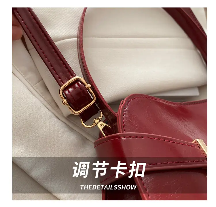 Women's Retro Elegant Crossbody Bag Red 2025 — feature 6