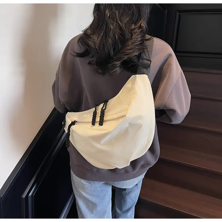 Large Capacity Casual Shoulder Bag Lightweight 2025 New — feature 17
