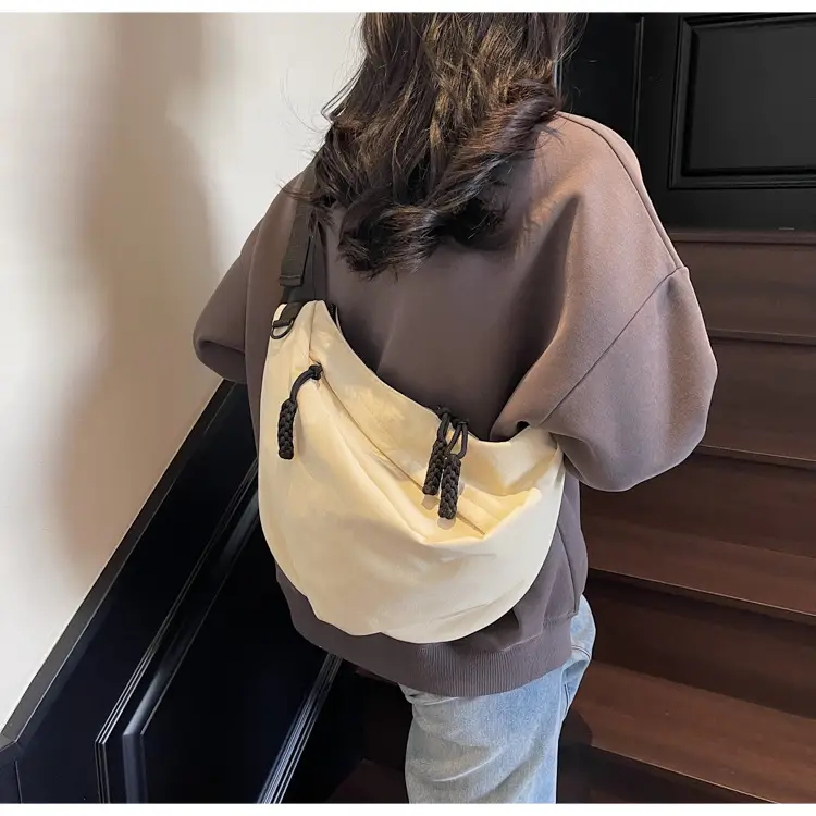 Large Capacity Casual Shoulder Bag Lightweight 2025 New — feature 19