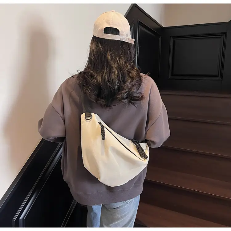 Large Capacity Casual Shoulder Bag Lightweight 2025 New — feature 21