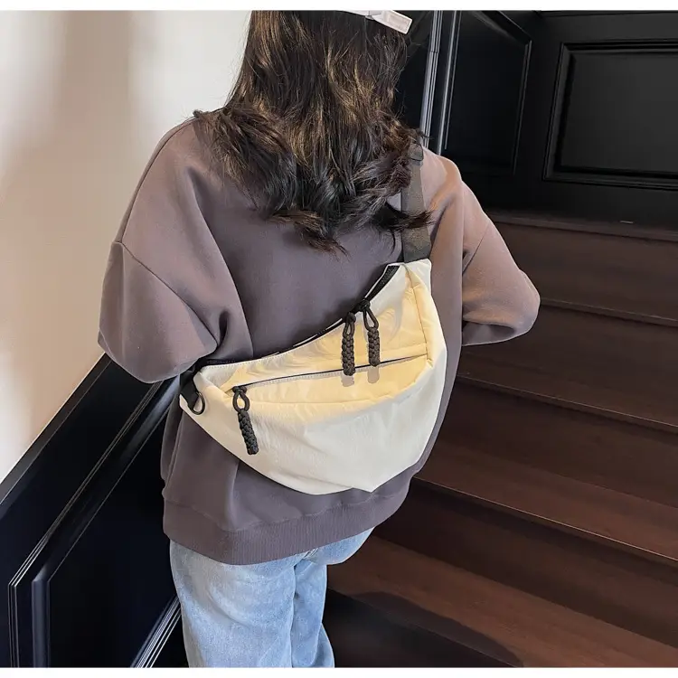 Large Capacity Casual Shoulder Bag Lightweight 2025 New — feature 22