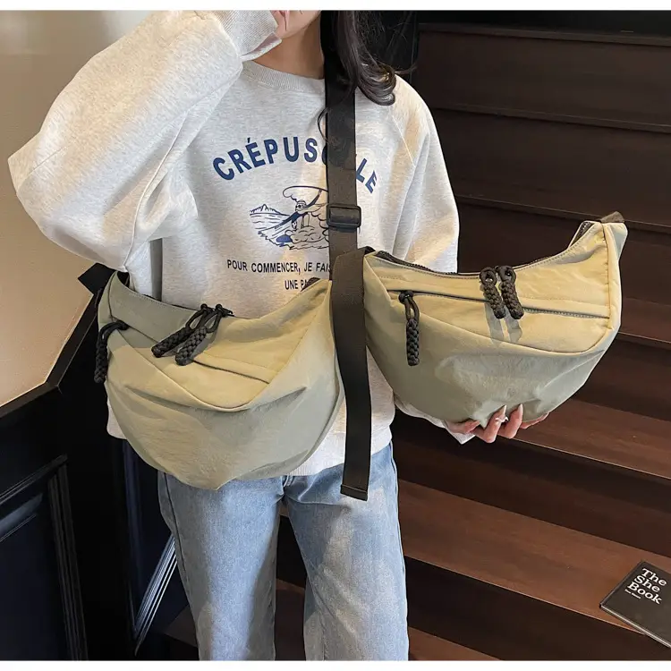 Large Capacity Casual Shoulder Bag Lightweight 2025 New — feature 24