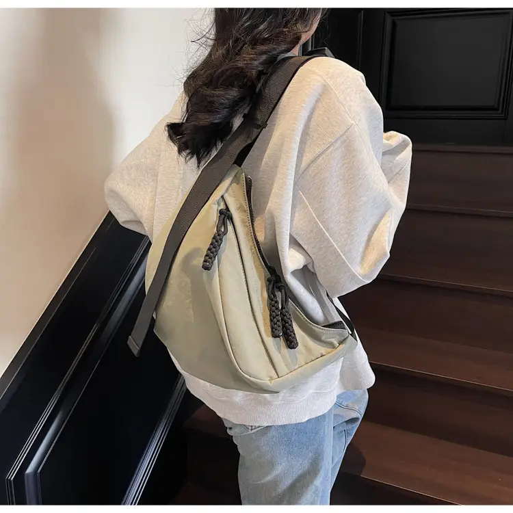 Large Capacity Casual Shoulder Bag Lightweight 2025 New — feature 26