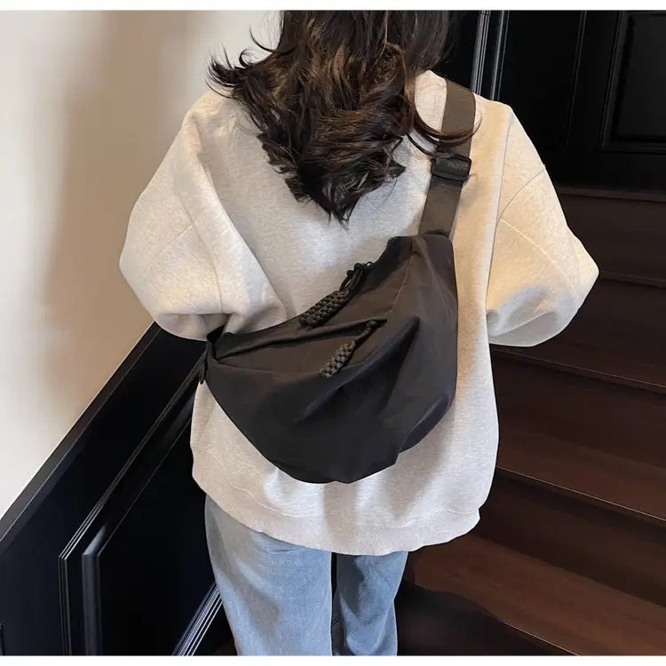 Large Capacity Casual Shoulder Bag Lightweight 2025 New — feature 29