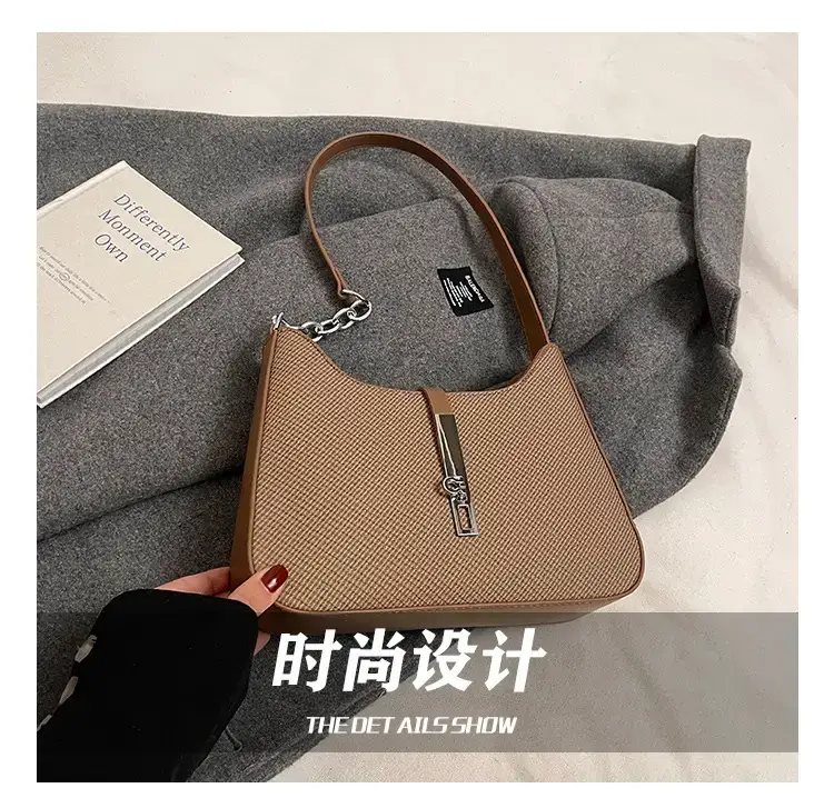Women's Crossbody Bag Beige Chain Strap 2025 — feature 13