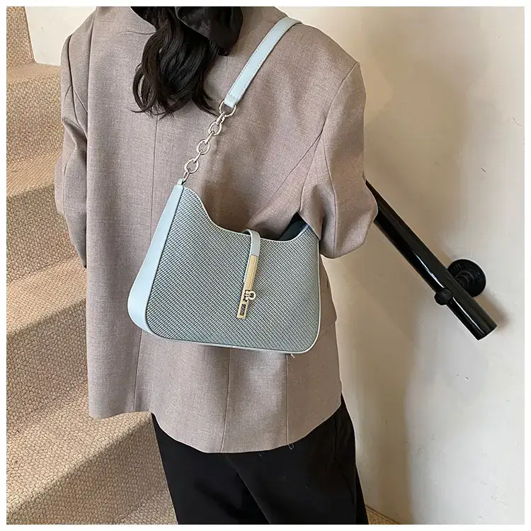 Women's Crossbody Bag Beige Chain Strap 2025 — feature 20