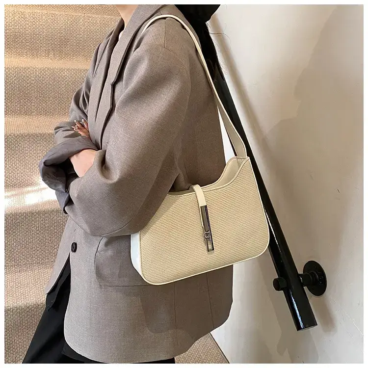 Women's Crossbody Bag Beige Chain Strap 2025 — feature 23