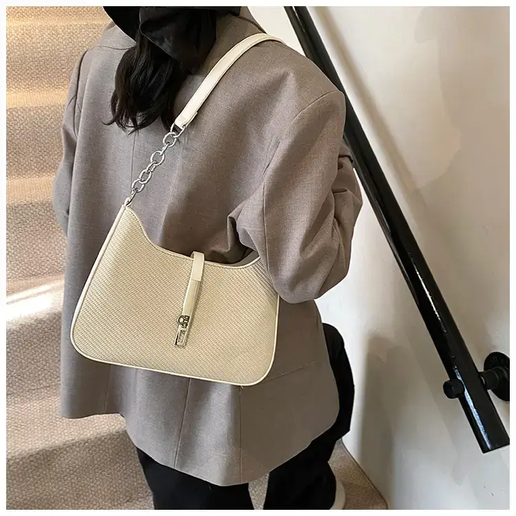 Women's Crossbody Bag Beige Chain Strap 2025 — feature 25