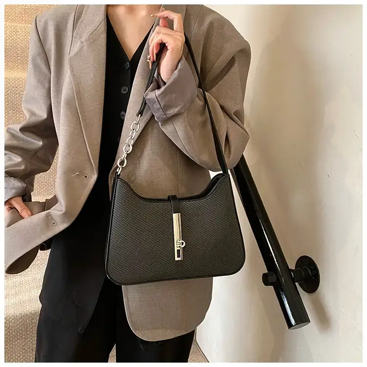 Women's Crossbody Bag Beige Chain Strap 2025 — feature 29