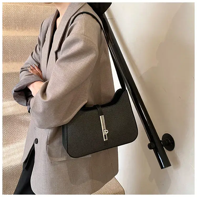 Women's Crossbody Bag Beige Chain Strap 2025 — feature 30