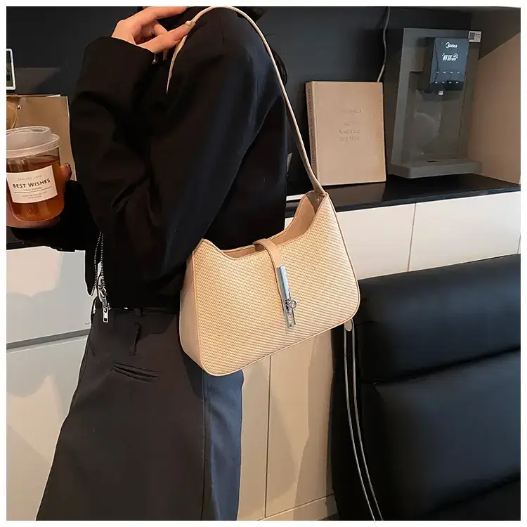 Women's Crossbody Bag Beige Chain Strap 2025 — feature 40