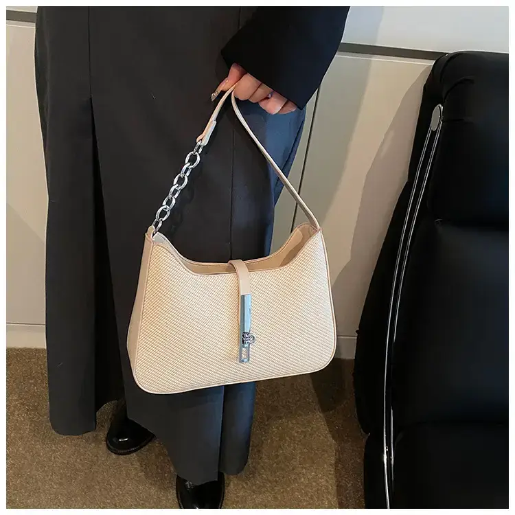 Women's Crossbody Bag Beige Chain Strap 2025 — feature 41