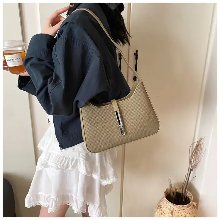 Women's Crossbody Bag Beige Chain Strap 2025 — feature 43