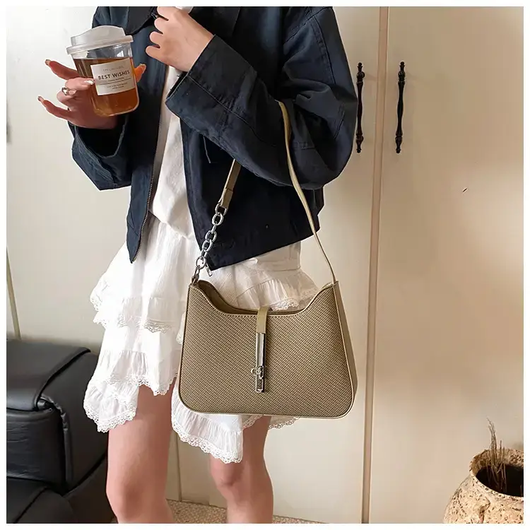 Women's Crossbody Bag Beige Chain Strap 2025 — feature 47
