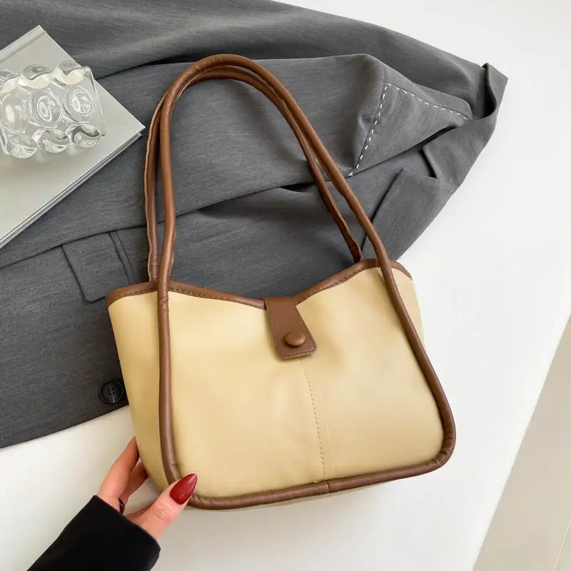 Women's Maillard Leather Shoulder Bag Large Capacity Brown - Image 3
