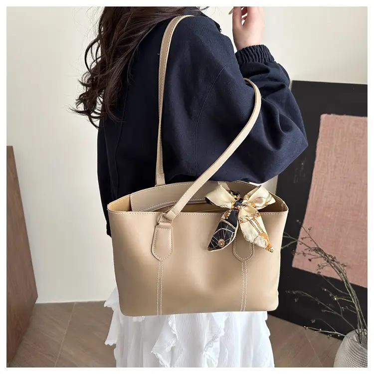 Women's Brown Leather Shoulder Bag with Gold Tassel — feature 7