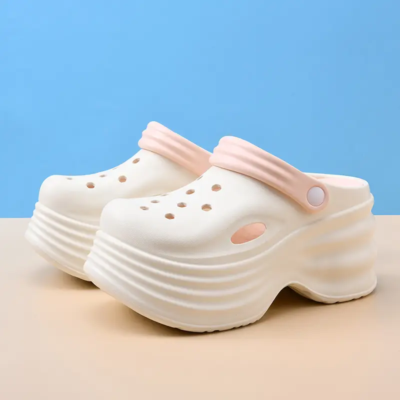 New Style Hole Shoes Women's Outfit Summer Thick Sole Baotou Slippers EVA Wear-resistant Non-slip 7cm Platform Cake Wading Sandals - Image 3