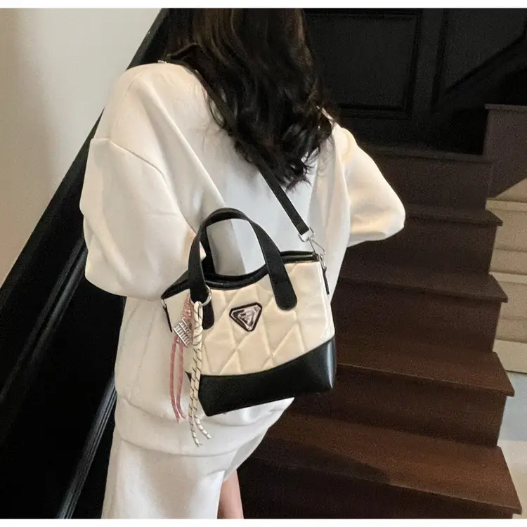 Women Rhombic Crossbody Bag Black Beige 2025 Fashion — feature 12