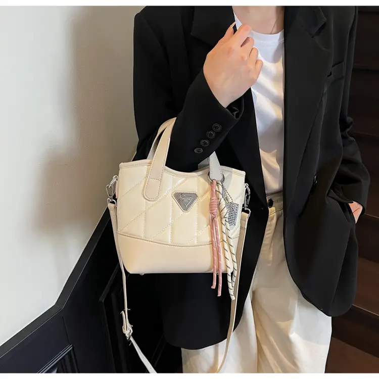 Women Rhombic Crossbody Bag Black Beige 2025 Fashion — feature 22