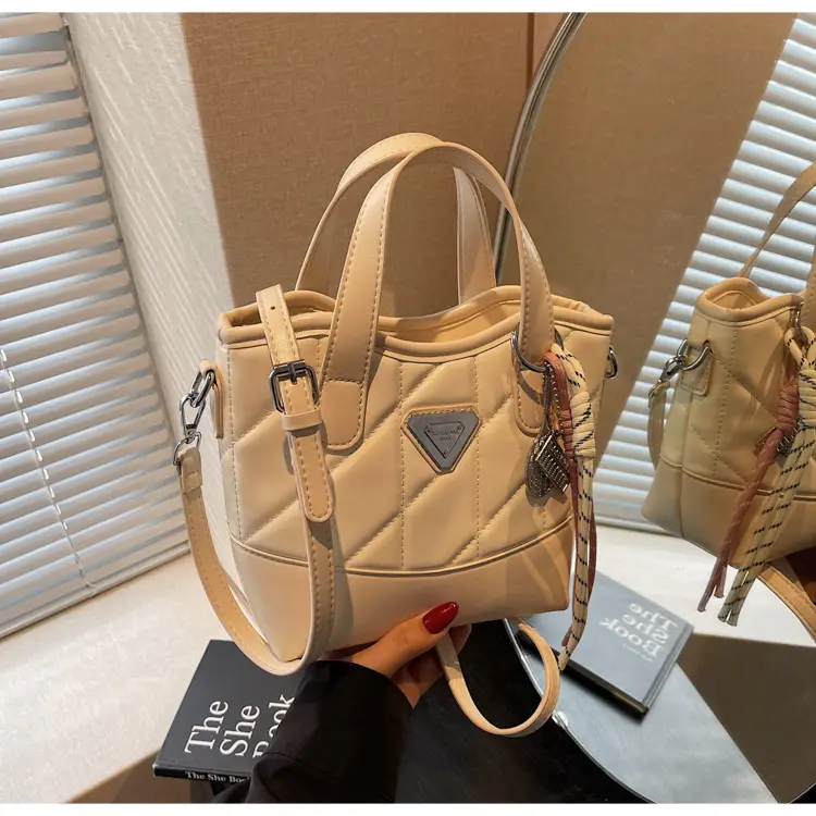 Women Rhombic Crossbody Bag Black Beige 2025 Fashion — feature 29