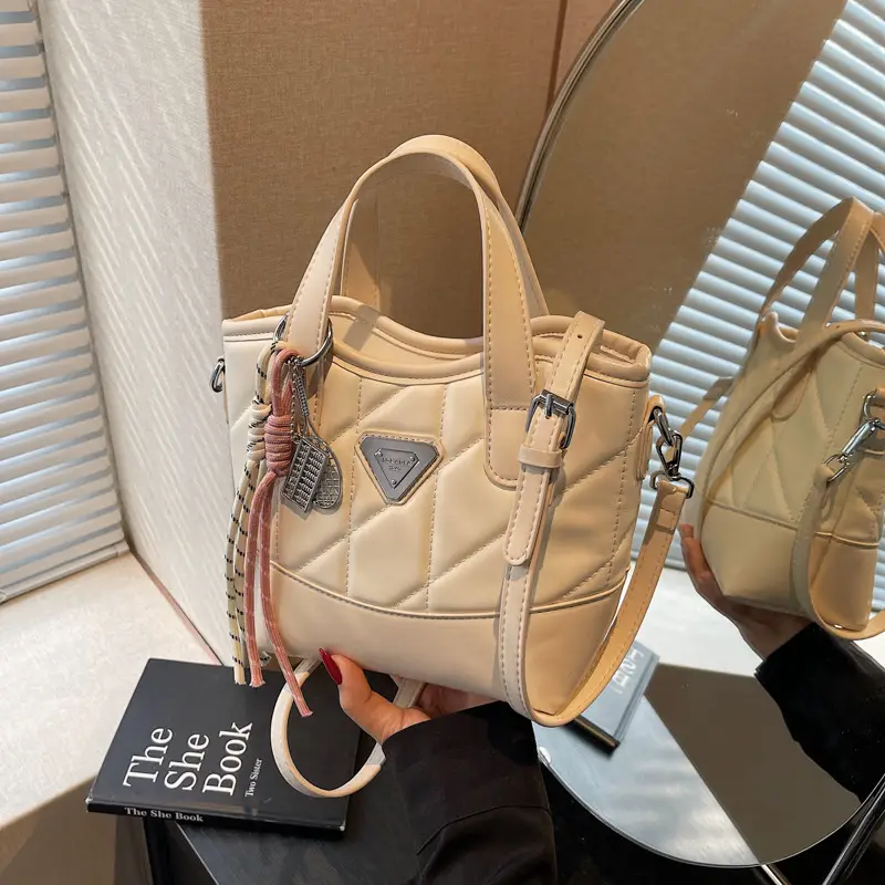 Women Rhombic Crossbody Bag Black Beige 2025 Fashion - Image 3