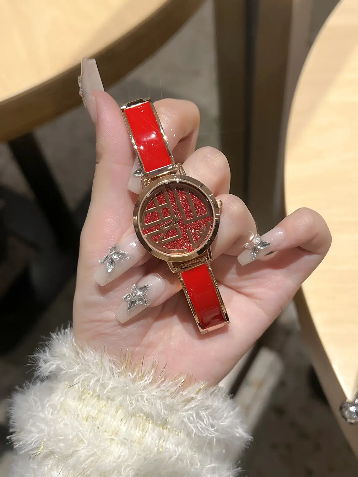 Women's Red Chinese Palace Fuzi Watch Waterproof New Year Gift — feature 1
