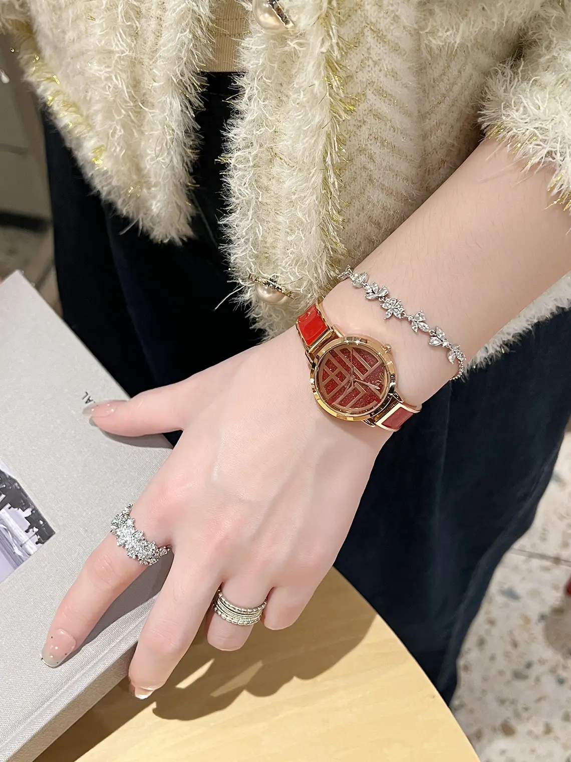 Women's Red Chinese Palace Fuzi Watch Waterproof New Year Gift — feature 6
