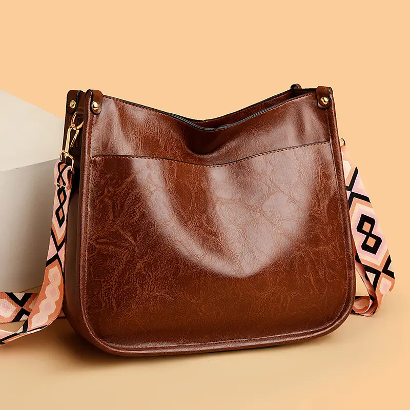 Retro Black Crossbody Bag with Geometric Strap