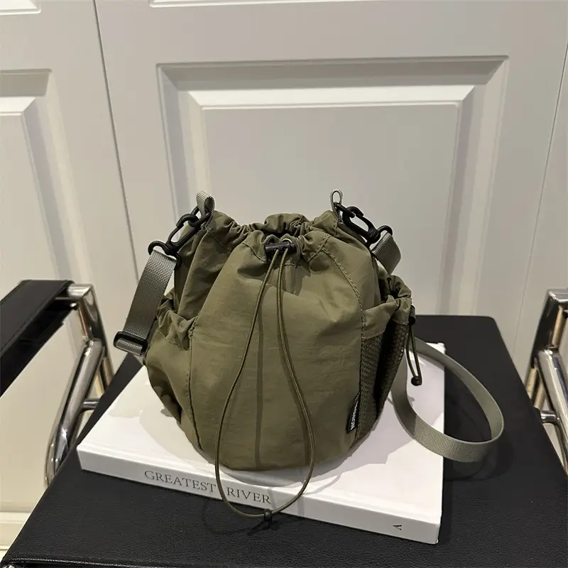 Korean-style Crossbody Bag Olive Green Nylon Lightweight Casual Shoulder Bag - Image 6