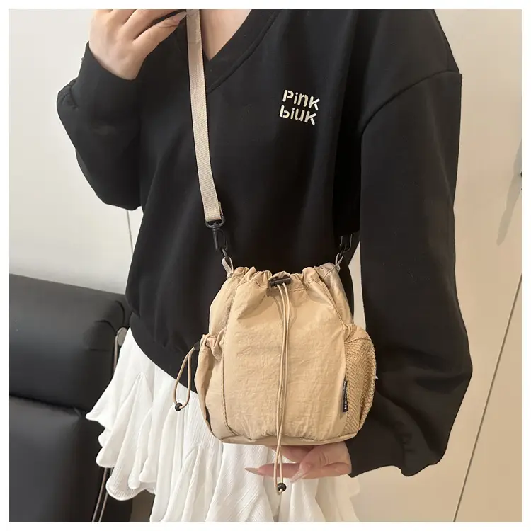 Korean-style Crossbody Bag Olive Green Nylon Lightweight Casual Shoulder Bag — feature 17