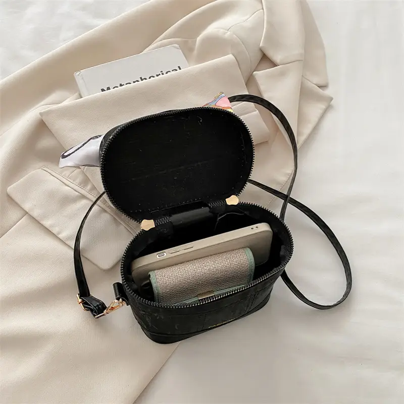Trendy Pink Green Women's Small Handbag 2026 - Image 13