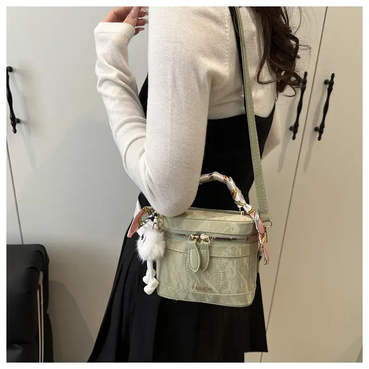 Trendy Pink Green Women's Small Handbag 2026 — feature 23