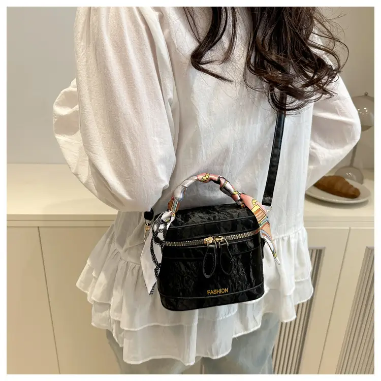 Trendy Pink Green Women's Small Handbag 2026 — feature 39