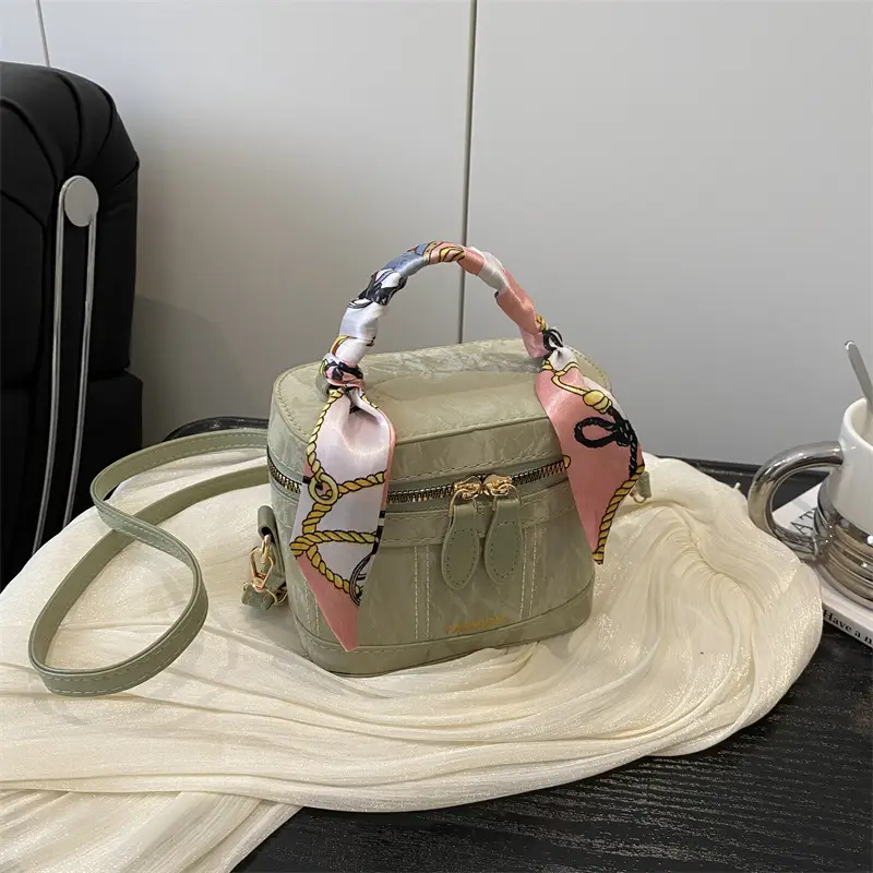 Trendy Pink Green Women's Small Handbag 2026 - Image 3
