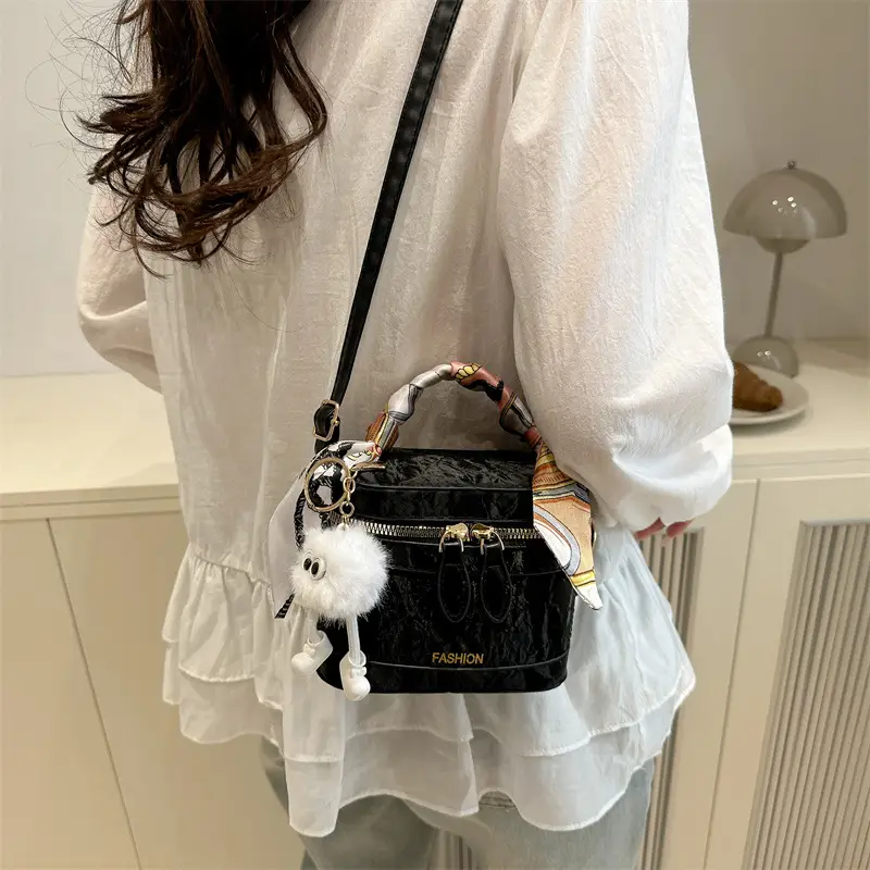 Trendy Pink Green Women's Small Handbag 2026 - Image 6