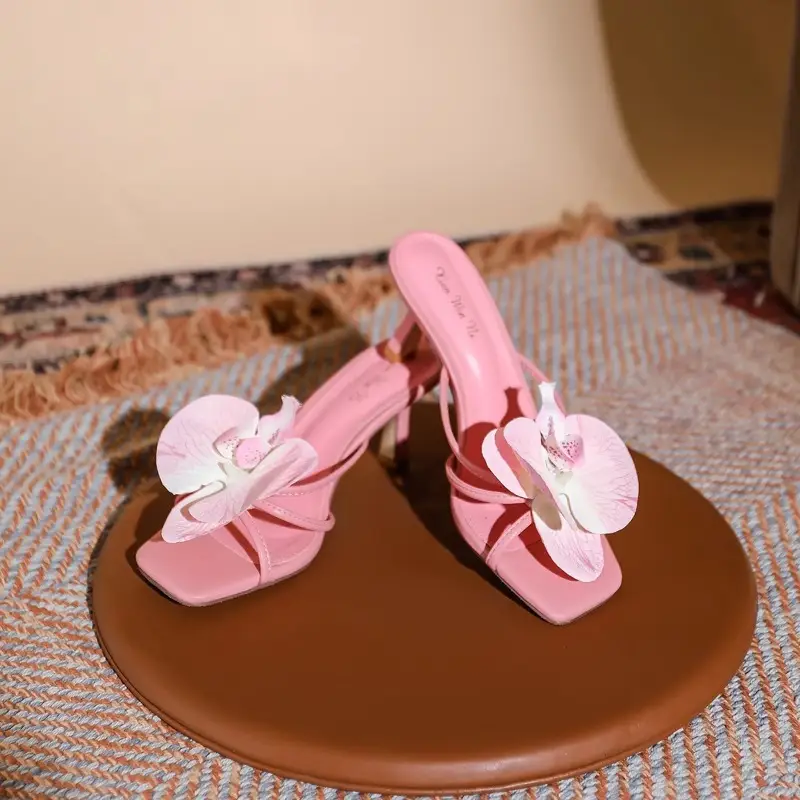 Trendy Travel Beach Sandals, European and American Style, 2026 New Floral Open-Toe High-Heeled Slippers for Women, Summer Outdoor Fashion - Image 5