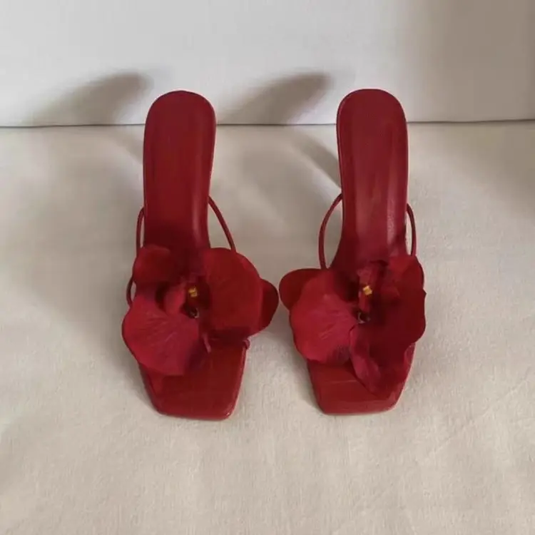 Trendy Travel Beach Sandals, European and American Style, 2026 New Floral Open-Toe High-Heeled Slippers for Women, Summer Outdoor Fashion - Image 3