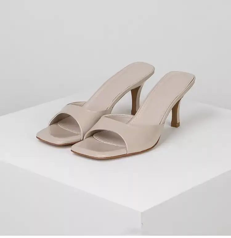 White Square Toe Patent Leather Heel Sandals 2025 — feature 7