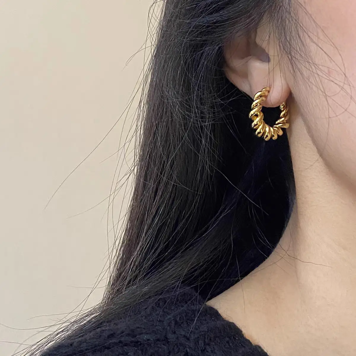 European American Design Gold Earrings for Women — feature 8