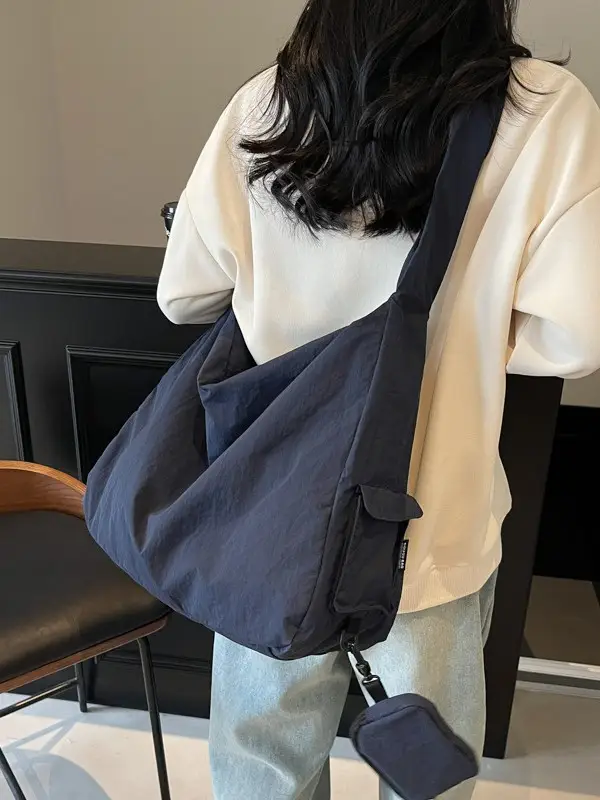 Lightweight Travel Bag Large Capacity Casual Shoulder Crossbody - Image 7