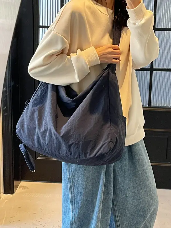 Lightweight Travel Bag Large Capacity Casual Shoulder Crossbody - Image 8