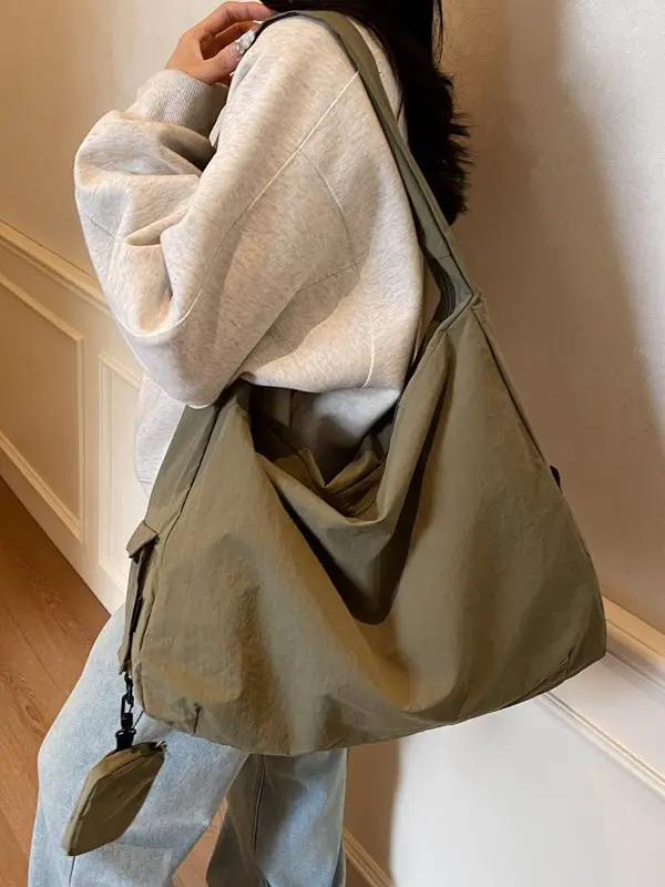 Lightweight Travel Bag Large Capacity Casual Shoulder Crossbody - Image 9