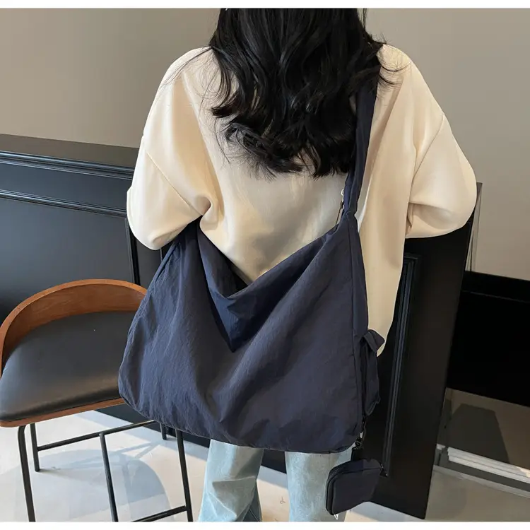 Lightweight Travel Bag Large Capacity Casual Shoulder Crossbody — feature 21